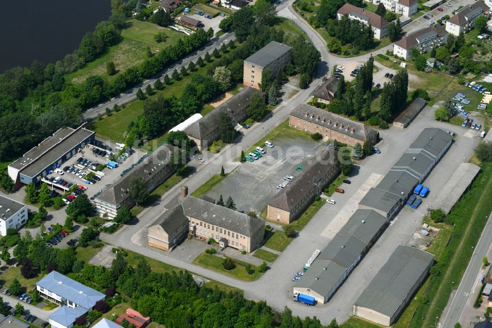 Luftbild Schwerin - Gebäudekomplex der Polizei in Schwerin im Bundesland Mecklenburg-Vorpommern, Deutschland