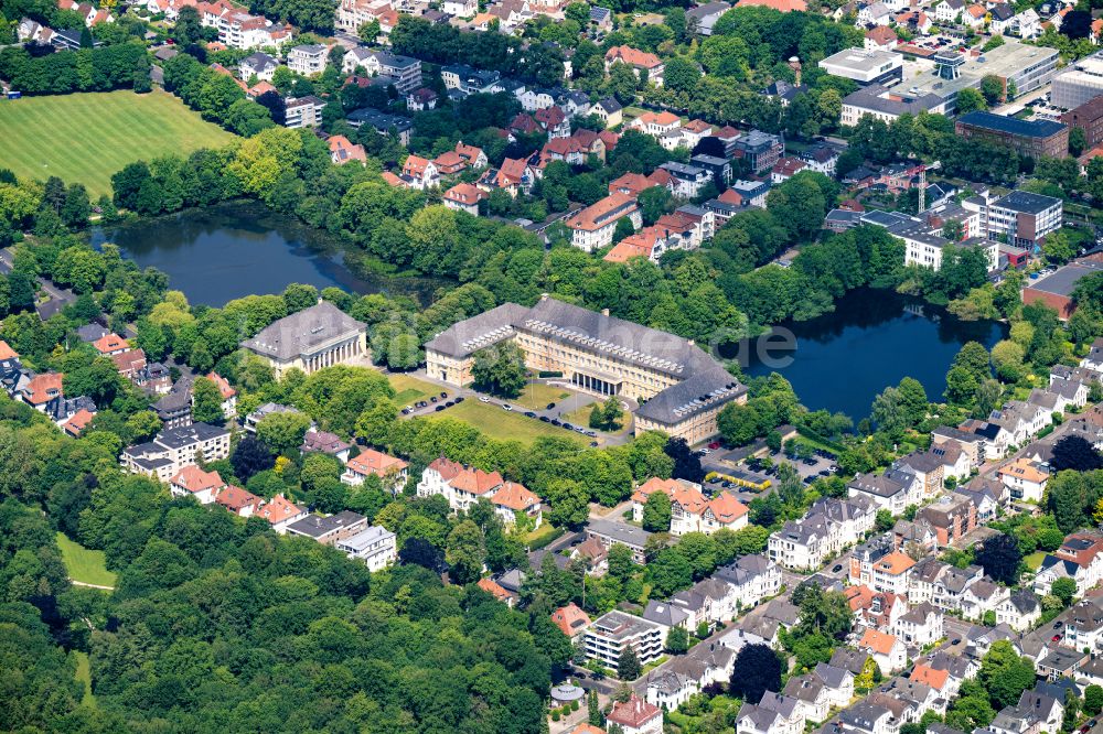 Oldenburg von oben - Gebäudekomplex der Polizeidirektion Oldenburg am Theodor-Tantzen-Platz in Oldenburg im Bundesland Niedersachsen, Deutschland