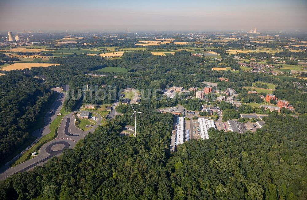 Selm von oben - Gebäudekomplex der Polizeischule LAFP NRW in Selm im Bundesland Nordrhein-Westfalen