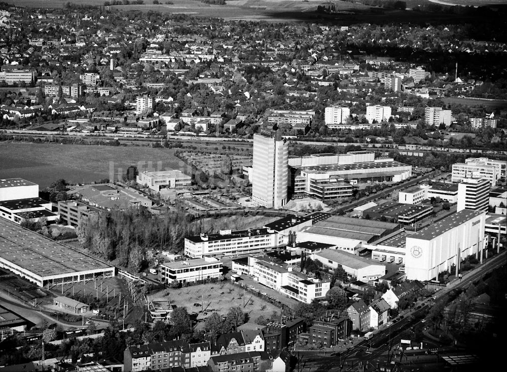 Düsseldorf aus der Vogelperspektive: Gebäudekomplex Presse- und Medienhauses Rheinische Post Verlagsgesellschaft mbH in Düsseldorf im Bundesland Nordrhein-Westfalen, Deutschland