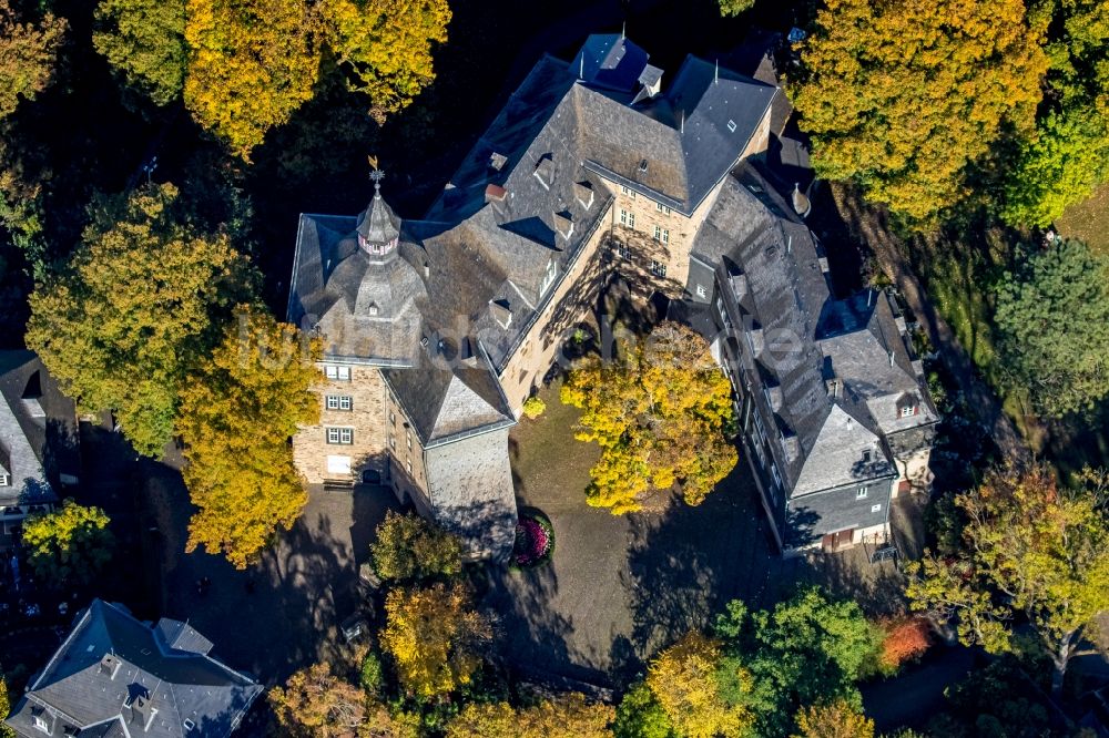 Luftbild Siegen - Gebäudekomplex im Schloßpark vom Oberen Schloss in Siegen im Bundesland Nordrhein-Westfalen