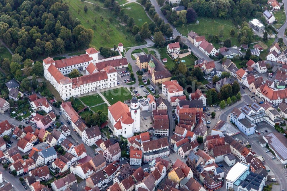 Luftbild Meßkirch - Gebäudekomplex im Schloßpark von Schloß Meßkirch in Meßkirch im Bundesland Baden-Württemberg, Deutschland