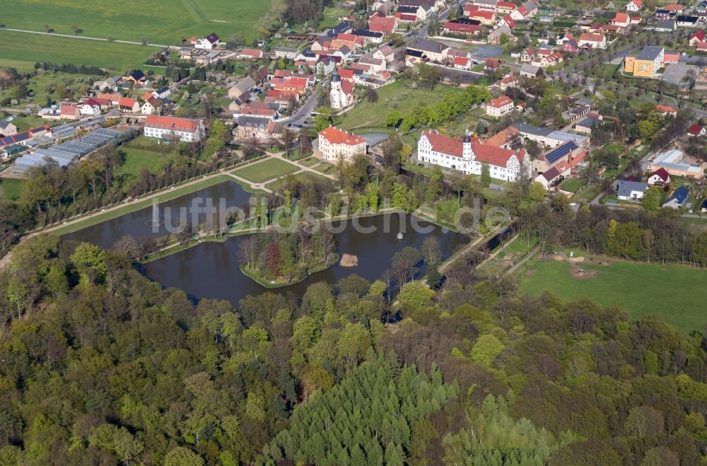 Luftbild Großenhain - Gebäudekomplex im Schloßpark von Schloss und Palais Zabeltitz in Großenhain im Bundesland Sachsen