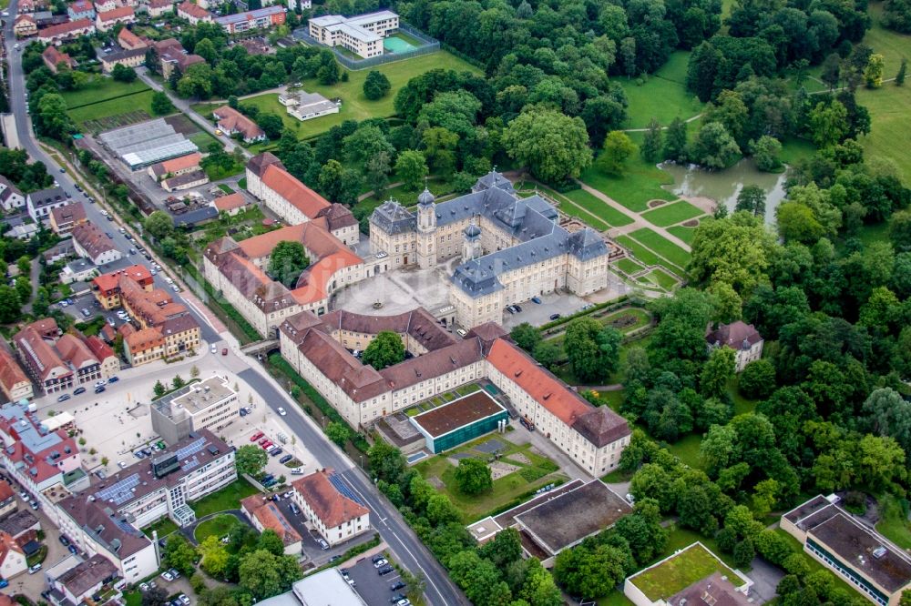 Luftbild Werneck - Gebäudekomplex im Schloßpark von Schloß Werneck in Werneck im Bundesland Bayern, Deutschland