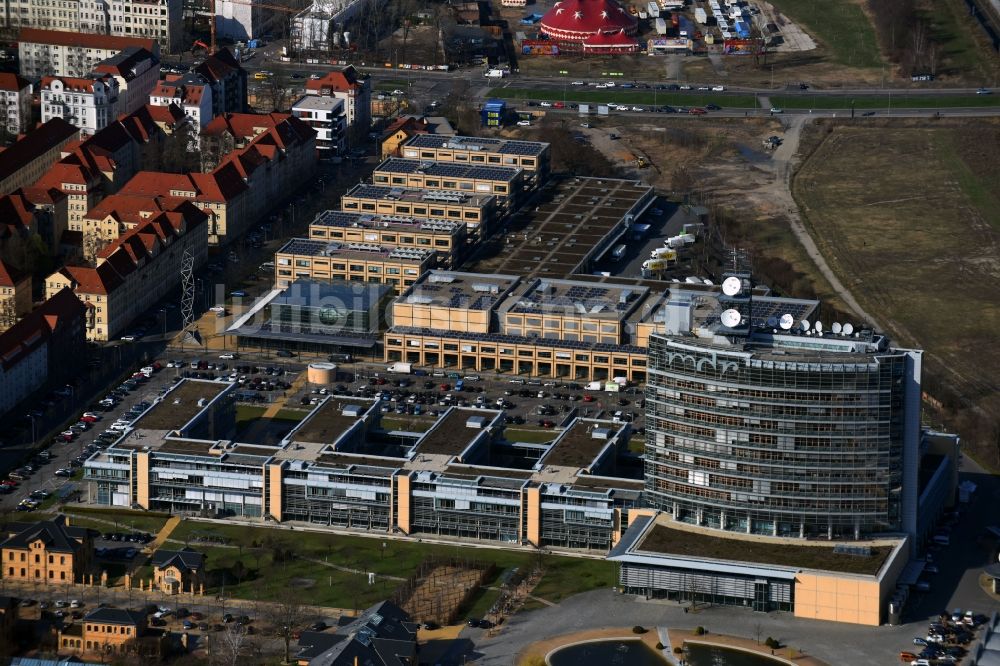 Leipzig aus der Vogelperspektive: Gebäudekomplex des Senders Mitteldeutscher Rundfunk an der Kantstraße im Ortsteil Süd in Leipzig im Bundesland Sachsen