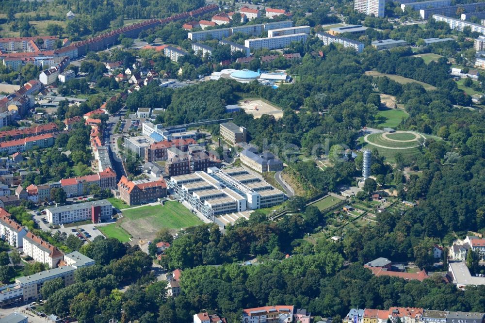 Brandenburg von oben - Gebäudekomplex der Städtisches Klinikum Brandenburg GmbH in Brandenburg