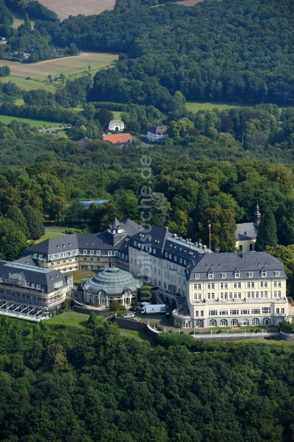 Luftbild Königswinter - Gebäudekomplex Steigenberger Grandhotel & Spa Petersberg in Königswinter im Bundesland Nordrhein-Westfalen, Deutschland