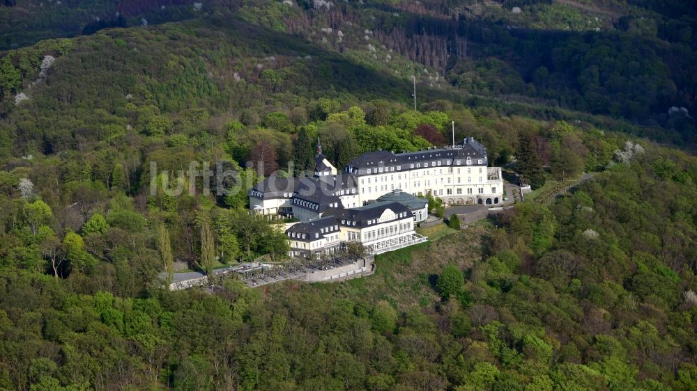 Königswinter aus der Vogelperspektive: Gebäudekomplex Steigenberger Grandhotel & Spa Petersberg in Königswinter im Bundesland Nordrhein-Westfalen, Deutschland