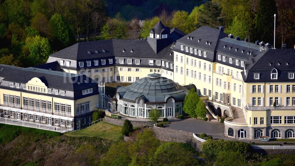 Luftaufnahme Königswinter - Gebäudekomplex Steigenberger Grandhotel & Spa Petersberg in Königswinter im Bundesland Nordrhein-Westfalen, Deutschland