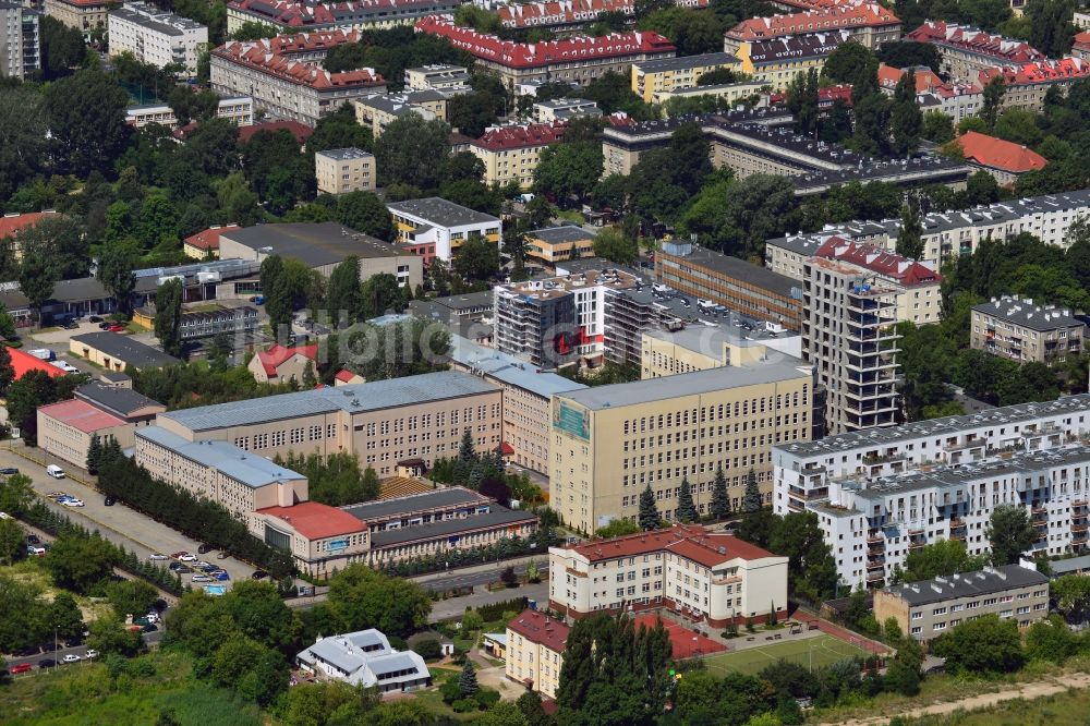 Luftbild Warschau - Gebäudekomplex an der Straße Bobrowiecka im Bezirk Mokotow in Warschau in Polen