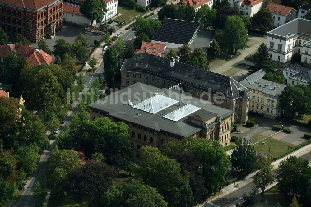 Luftaufnahme Gotha - Gebäudekomplex des Thüringer Finanzgerichts - Gericht in in Gotha im Bundesland Thüringen