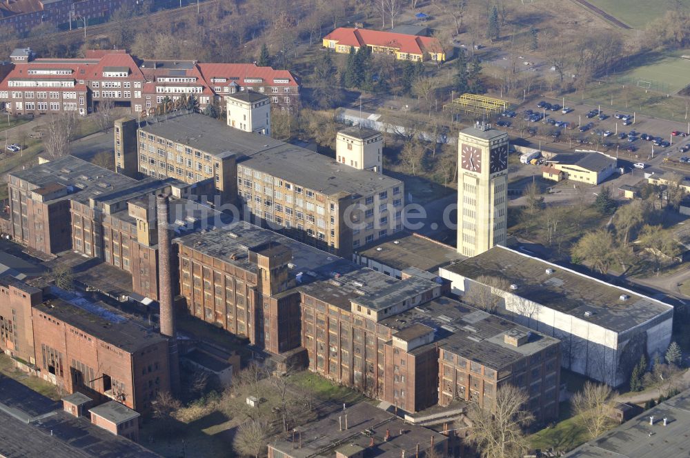 Luftaufnahme Wittenberge - Gebäudekomplex der vormaligen Firma Veritas an der Bad Wilsnacker Straße in Wittenberge im Bundesland Brandenburg