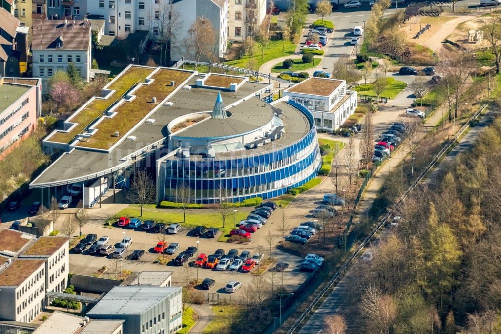 Luftaufnahme Hagen - Gebäudekomplex des Weiterbildungs- und Bildungszentrum Hagen an der Eugen-Richter-Straße in Hagen im Bundesland Nordrhein-Westfalen