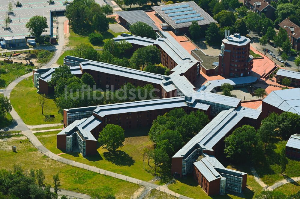 Münster von oben - Gebäudekomplex des Weiterbildungs- und Bildungszentrums Bildungs- und Wissenschaftszentrum der Bundesfinanzverwaltung in Münster im Bundesland Nordrhein-Westfalen, Deutschland