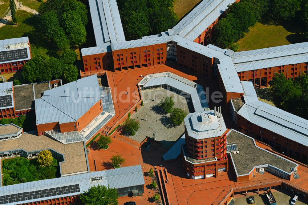 Luftaufnahme Münster - Gebäudekomplex des Weiterbildungs- und Bildungszentrums Bildungs- und Wissenschaftszentrum der Bundesfinanzverwaltung in Münster im Bundesland Nordrhein-Westfalen, Deutschland