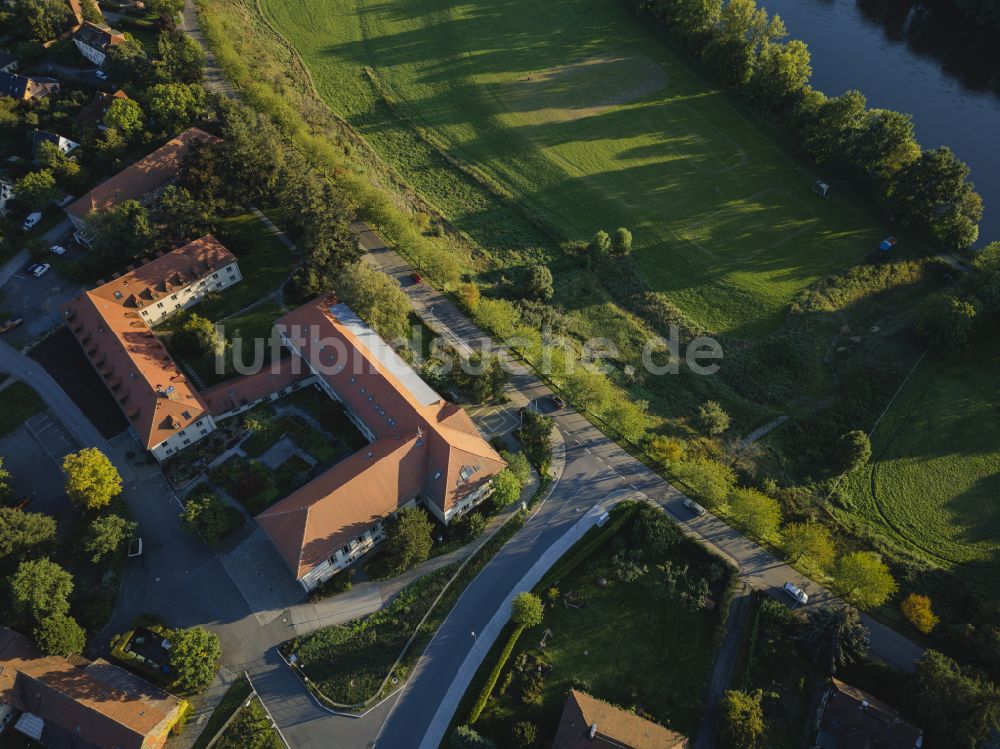 Dresden von oben - Gebäudekomplex des Weiterbildungs- und Bildungszentrums Fachschule für Gartenbau - LfULG in Dresden im Bundesland Sachsen, Deutschland