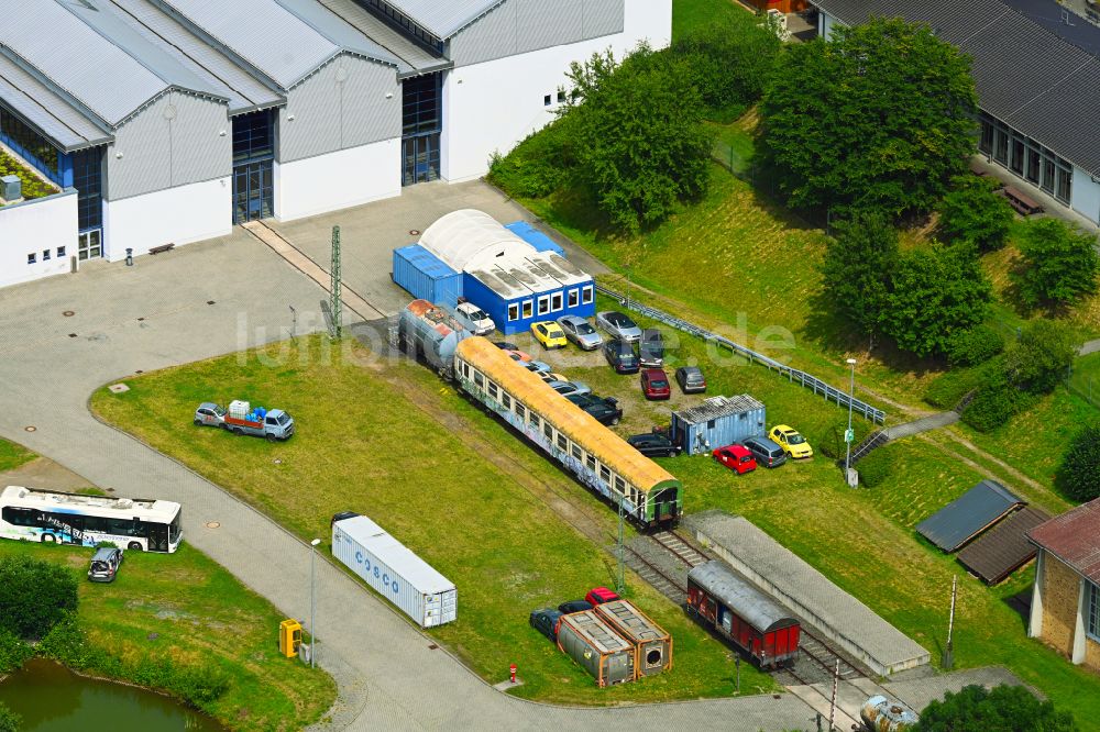 Luftaufnahme Koblenz - Gebäudekomplex des Weiterbildungs- und Bildungszentrums Feuerwehr- und Katastrophenschutzakademie in Koblenz im Bundesland Rheinland-Pfalz, Deutschland