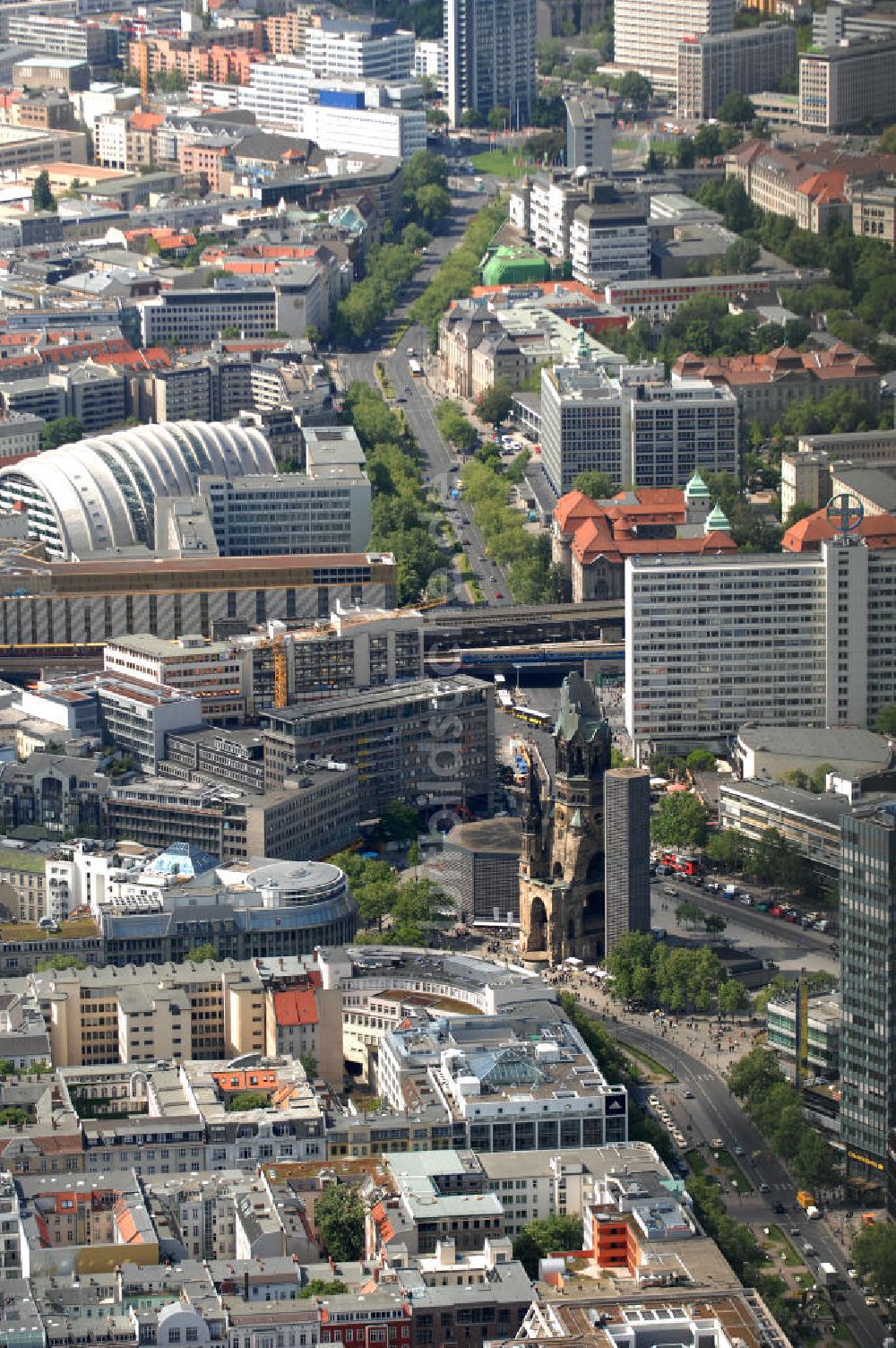 Luftbild Berlin - Gedächtniskirche am Breitscheidplatz