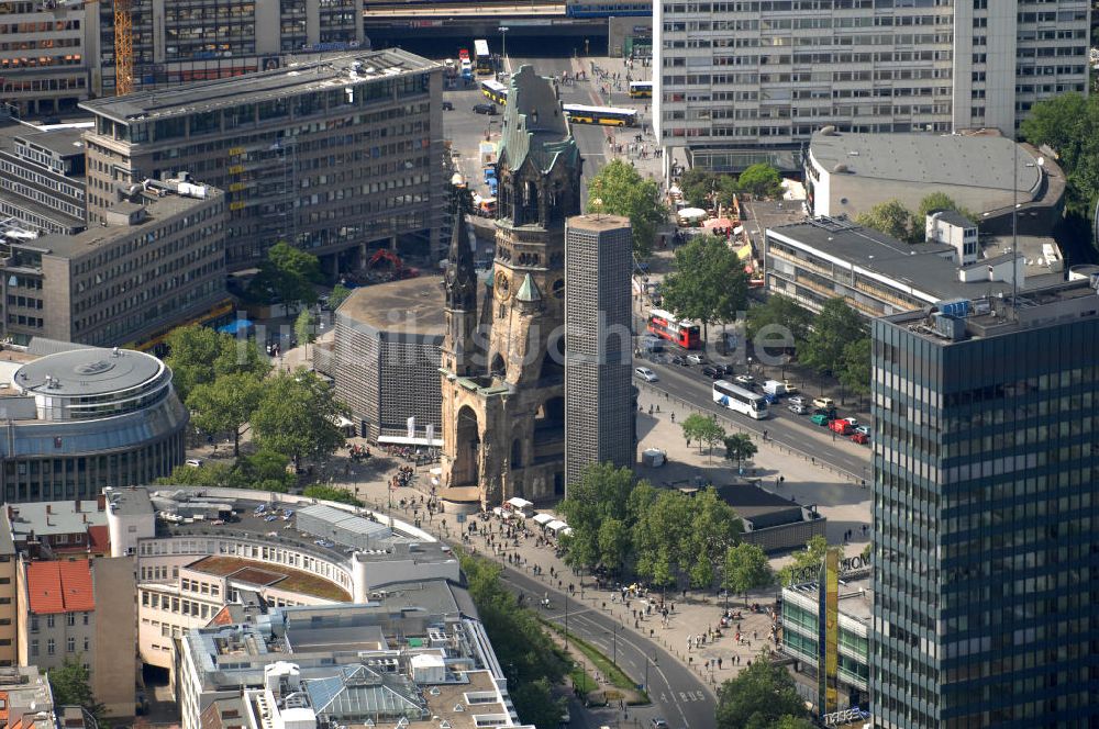 Luftaufnahme Berlin - Gedächtniskirche am Breitscheidplatz