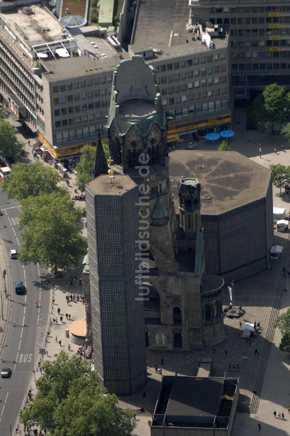 Luftaufnahme Berlin - Gedächtniskirche am Breitscheidplatz