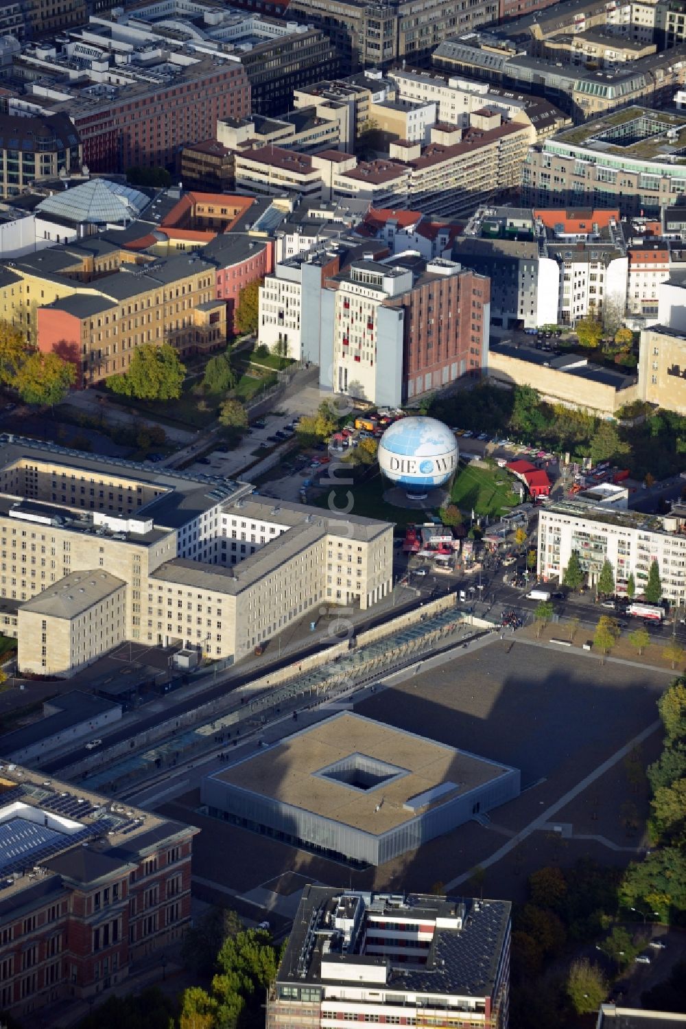 Berlin von oben - Gedenkstätte / Denkmal der Stiftung Topographie des Terrors in Berlin - Kreuzberg