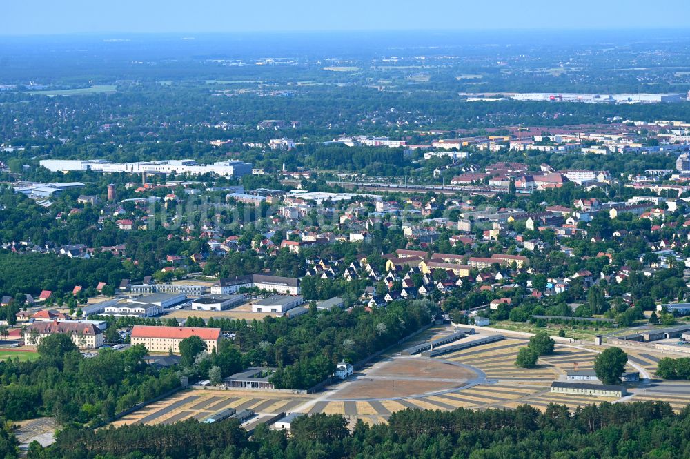 Luftbild Oranienburg - Gedenkstätte für das ehemalige Konzentrationslager Sachsenhausen an der Straße der Nationen im Bundesland Brandenburg