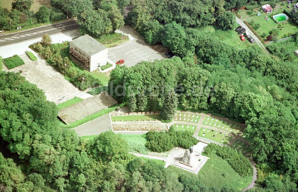 Seelow / Brandenburg aus der Vogelperspektive: Gedenkstätte an den Seelower Höhen.