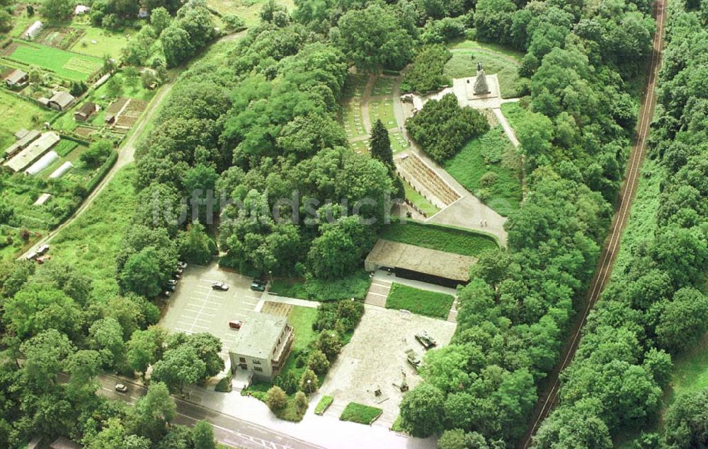 Seelow / Brandenburg aus der Vogelperspektive: Gedenkstätte an den Seelower Höhen.