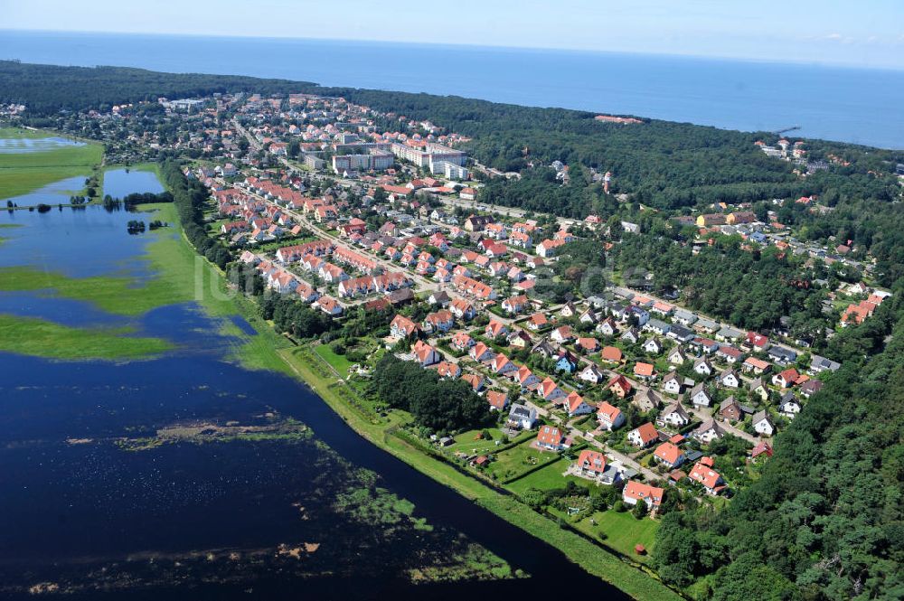 Ostseebad Graal Müritz von oben - Geflutetes Landschaftsschutzgebiet ?Tabakwiesen? am Ostseeheilbad Graal-Müritz