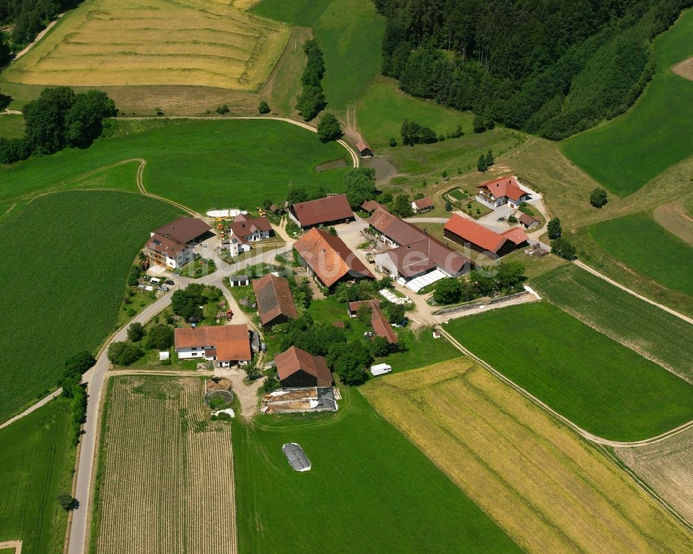 Hagnzell aus der Vogelperspektive: Gehöft und Bauernhof in Hagnzell im Bundesland Bayern, Deutschland