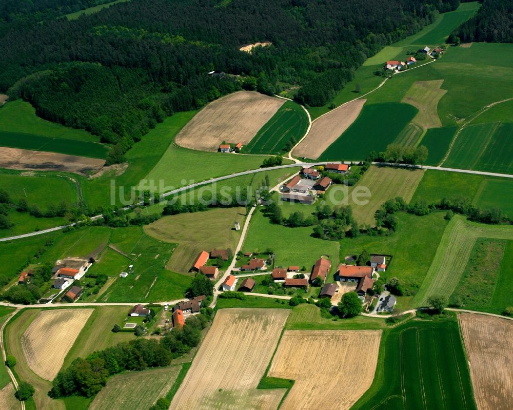 Kraham von oben - Gehöft und Bauernhof in Kraham im Bundesland Bayern, Deutschland