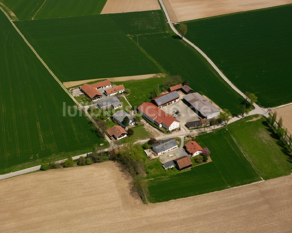 Münchsdorf aus der Vogelperspektive: Gehöft und Bauernhof in Münchsdorf im Bundesland Bayern, Deutschland