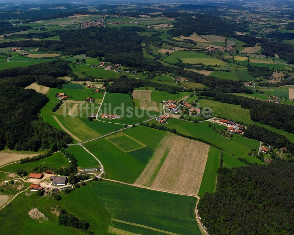 Luftaufnahme Plenting - Gehöft und Bauernhof in Plenting im Bundesland Bayern, Deutschland