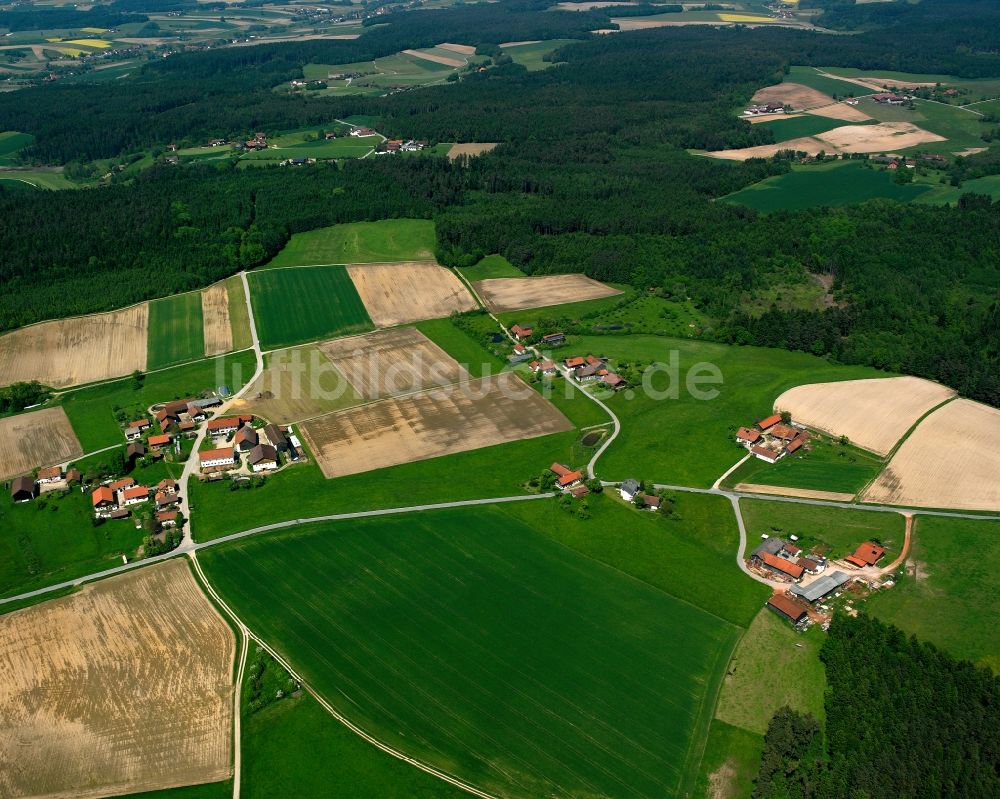 Schornbach von oben - Gehöft und Bauernhof in Schornbach im Bundesland Bayern, Deutschland