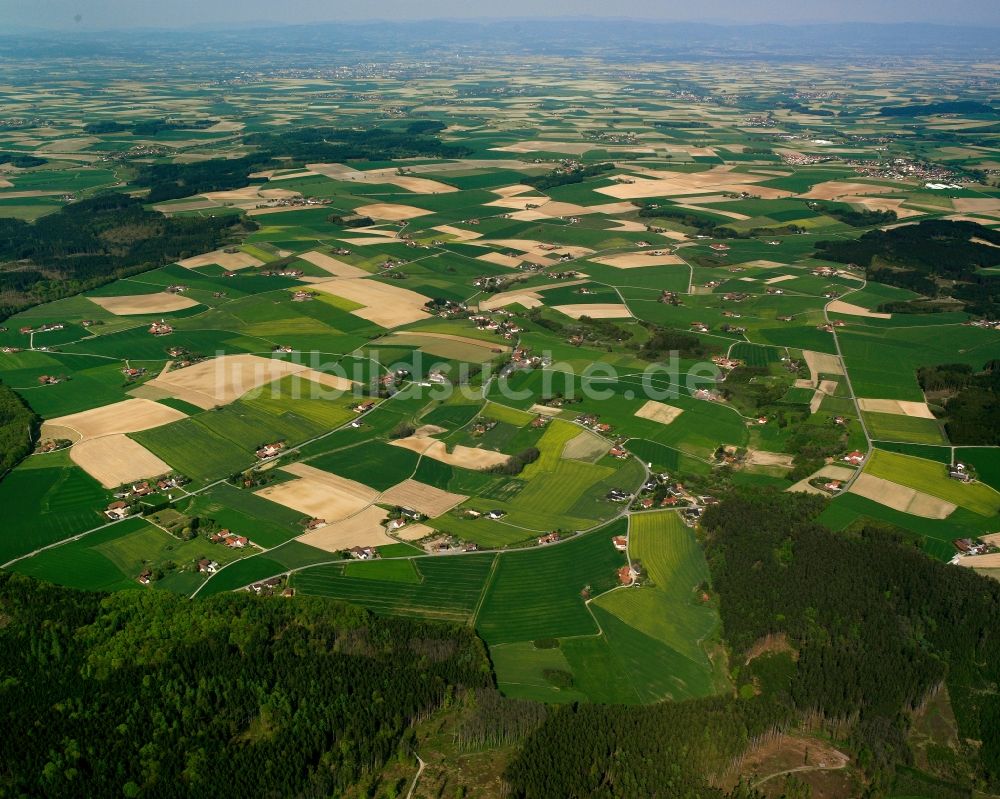 Schwimmbach aus der Vogelperspektive: Gehöft und Bauernhof in Schwimmbach im Bundesland Bayern, Deutschland