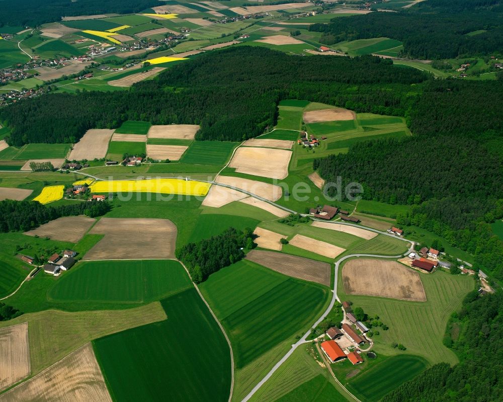 Luftaufnahme Wolfstriegl - Gehöft und Bauernhof in Wolfstriegl im Bundesland Bayern, Deutschland