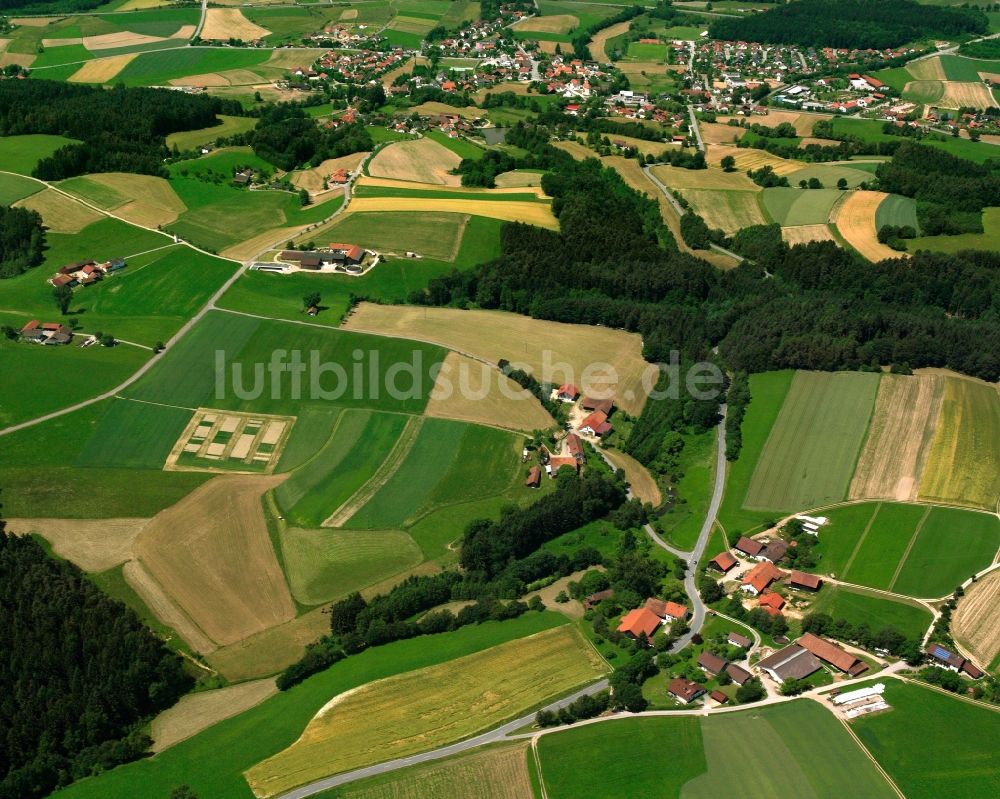 Zachersdorf von oben - Gehöft und Bauernhof in Zachersdorf im Bundesland Bayern, Deutschland