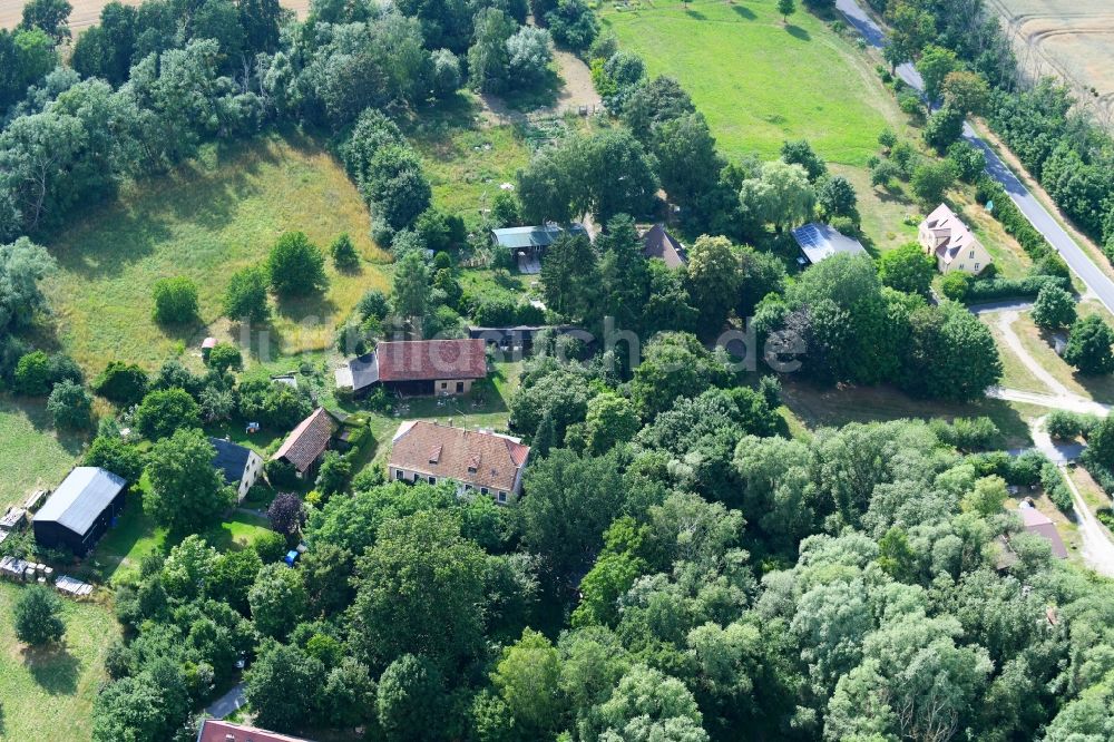 Luftaufnahme Ackermannshof - Gehöft eines Bauernhofes in Ackermannshof im Bundesland Brandenburg, Deutschland