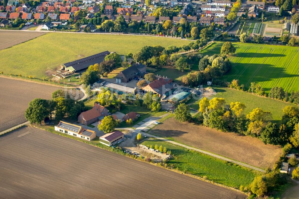 Gladbeck aus der Vogelperspektive: Gehöft eines Bauernhofes in Gladbeck im Bundesland Nordrhein-Westfalen