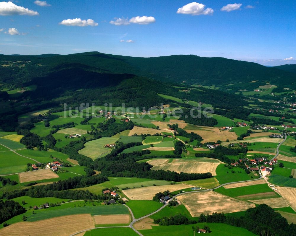 Luftaufnahme Amosried - Gehöfte und Bauernhöfe in Amosried im Bundesland Bayern, Deutschland