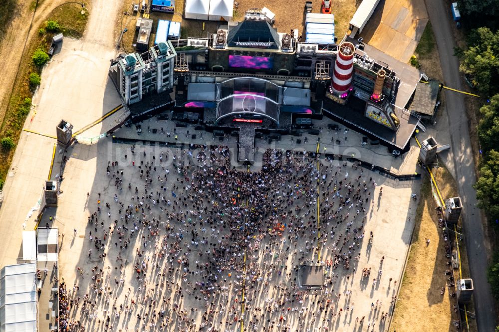 Luftbild Weeze - Gelände des PAROOKAVILLE - Electronic Music Festival in  Weeze im Bundesland Nordrhein-Westfalen, Deutschland