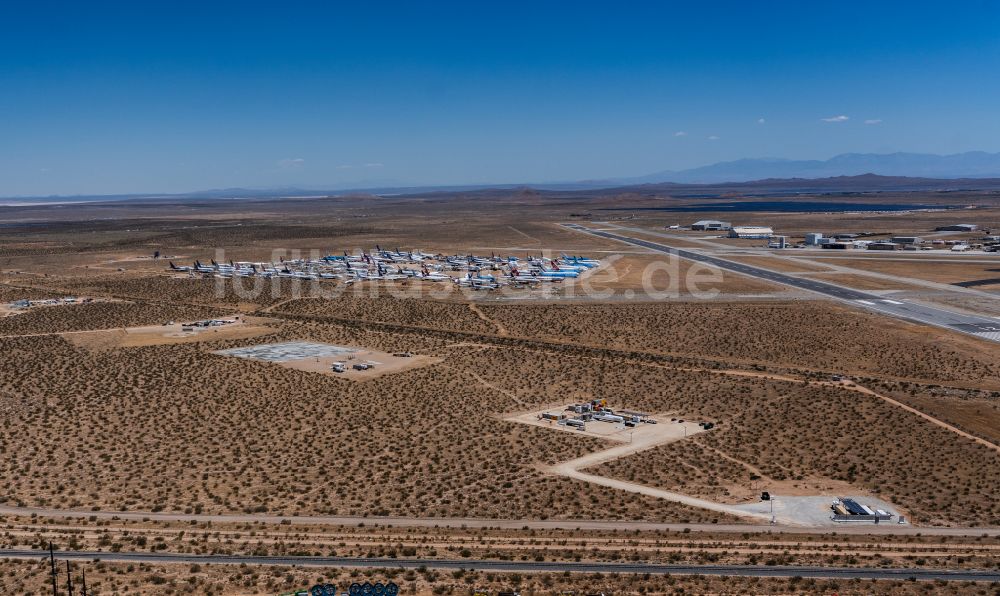 Luftaufnahme Mojave - Gelande des Flughafen Mojave Air & Space Port in Mojave in Kalifornien, USA