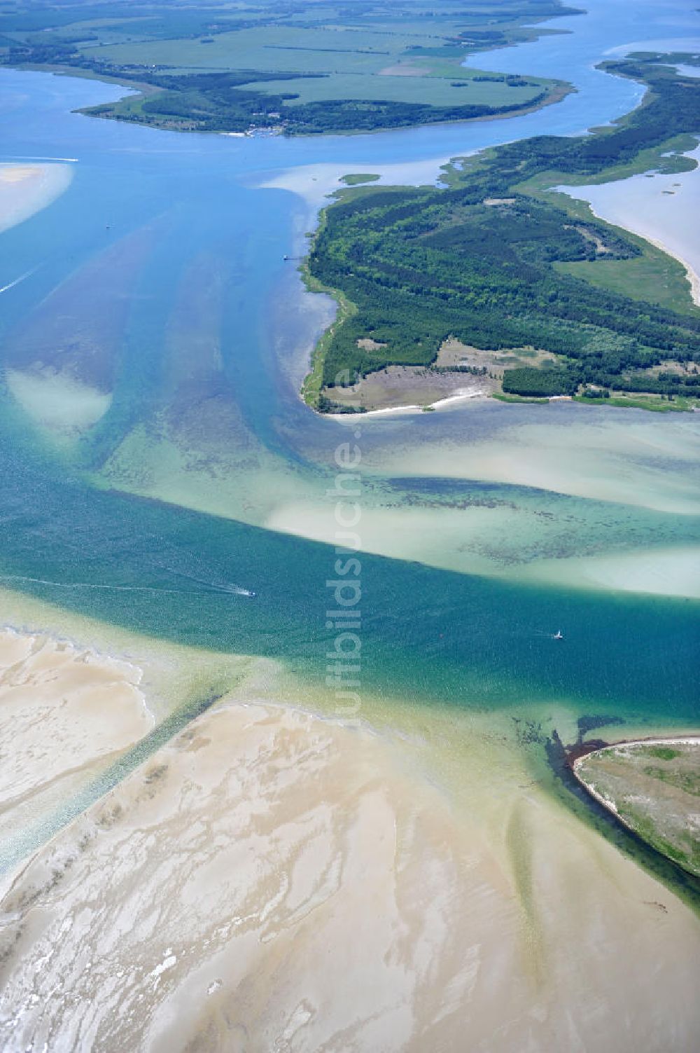 Neuendorf von oben - Gellenstrom in der Ostsee