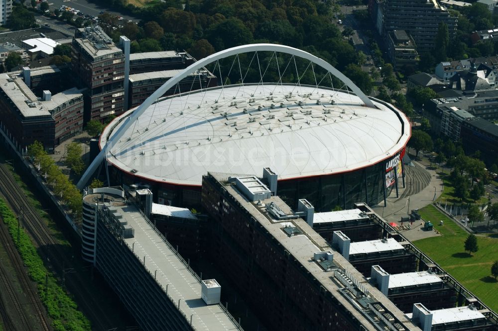 Luftaufnahme Köln - Gelände der Arena Lanxess Arena am Willy-Brandt-Platz in Köln im Bundesland Nordrhein-Westfalen - NRW, Deutschland