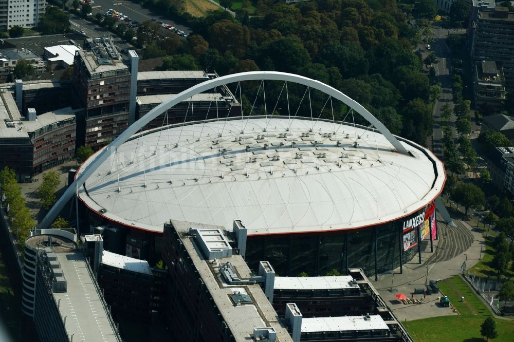 Köln von oben - Gelände der Arena Lanxess Arena am Willy-Brandt-Platz in Köln im Bundesland Nordrhein-Westfalen - NRW, Deutschland