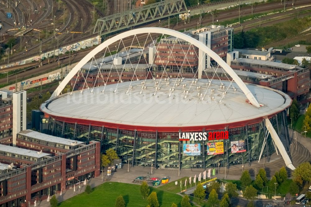 Luftbild Köln - Gelände der Arena Lanxess Arena am Willy-Brandt-Platz in Köln im Bundesland Nordrhein-Westfalen - NRW, Deutschland