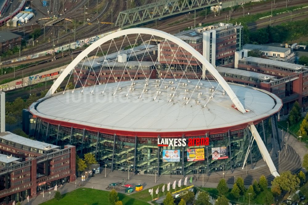 Luftaufnahme Köln - Gelände der Arena Lanxess Arena am Willy-Brandt-Platz in Köln im Bundesland Nordrhein-Westfalen - NRW, Deutschland