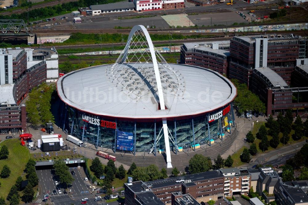 Köln aus der Vogelperspektive: Gelände der Arena Lanxess Arena am Willy-Brandt-Platz in Köln im Bundesland Nordrhein-Westfalen - NRW, Deutschland