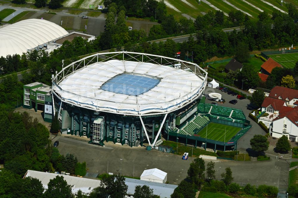 Halle (Westfalen) von oben - Gelände der Arena und Veranstaltungsstätte der OWL ARENA an der Roger-Federer-Allee in Halle (Westfalen) im Bundesland Nordrhein-Westfalen, Deutschland