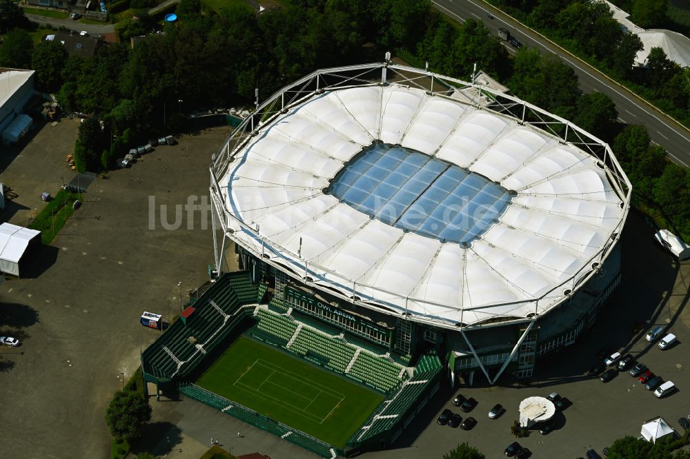 Halle (Westfalen) von oben - Gelände der Arena und Veranstaltungsstätte der OWL ARENA an der Roger-Federer-Allee in Halle (Westfalen) im Bundesland Nordrhein-Westfalen, Deutschland